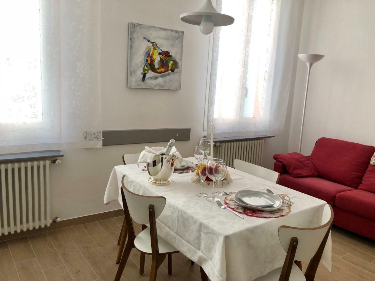 Temporary House De' Giudei Appartement Bologna Buitenkant foto